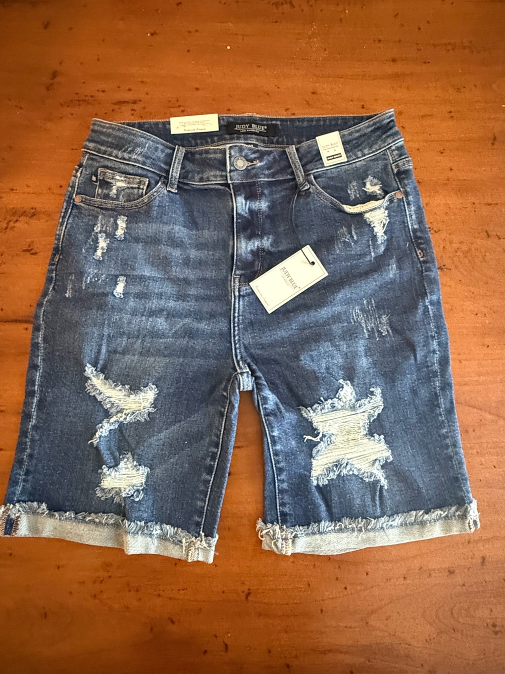Judy Blue High Waist Distressed Bermuda Shorts – Women’s XL – NWT